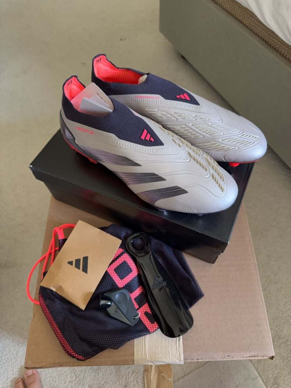Adidas Predator Elite LL SG Soccer Cleats Size 9